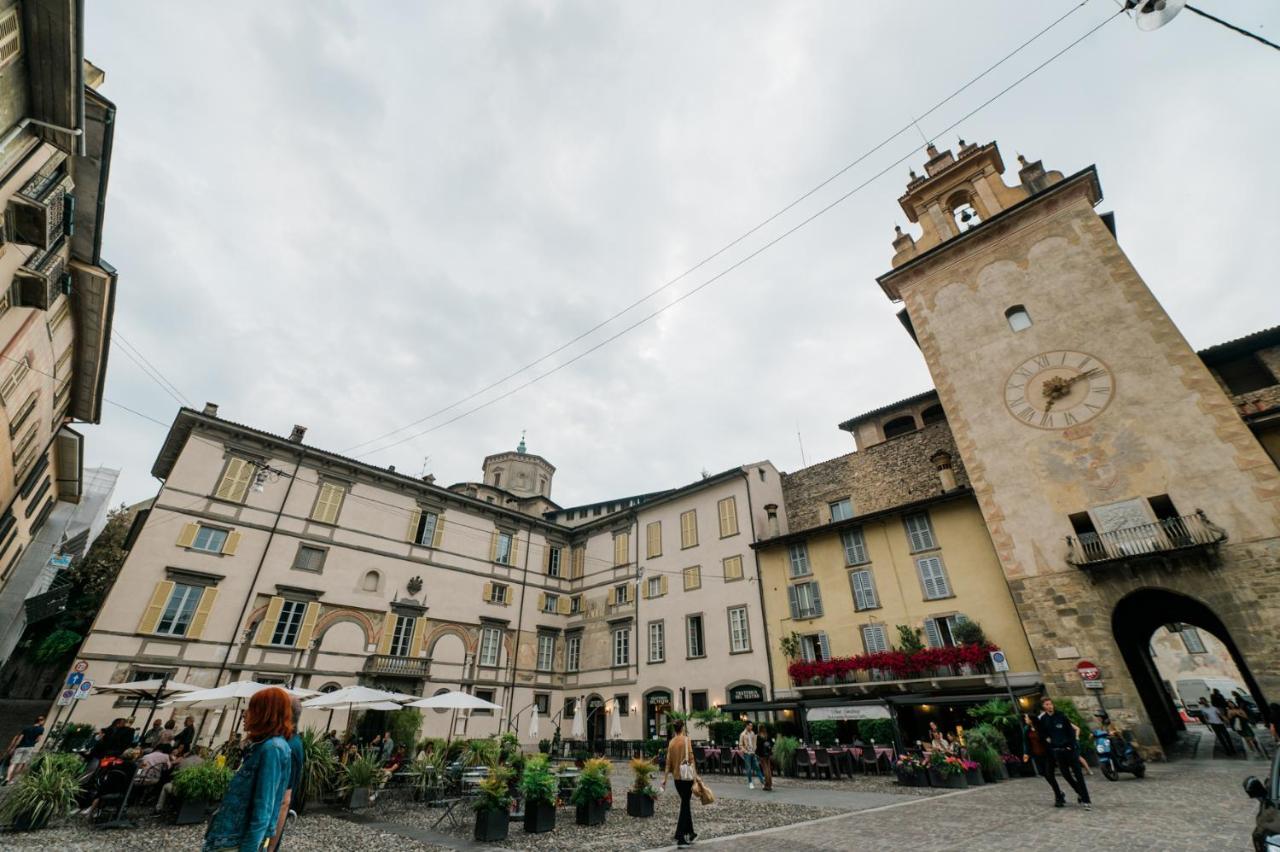贝尔加莫Old Town Square公寓 外观 照片
